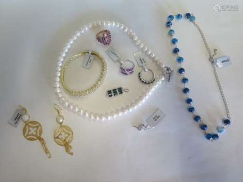 Eight pieces of Gemporia and TGGC silver jewellery including cultured pearls and an emerald and