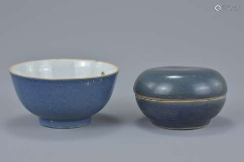 Two Chinese 18th century porcelain items