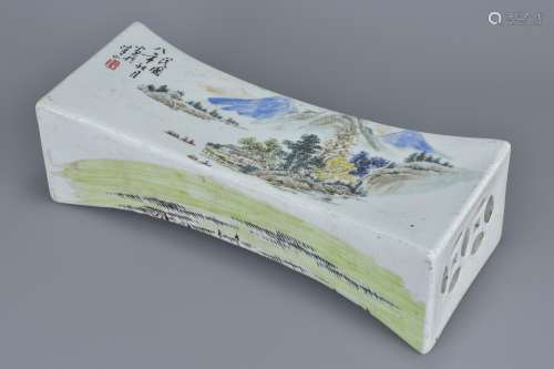 A Chinese Republican period porcelain pillow