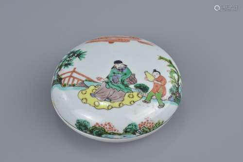 A Chinese famille verte box and cover