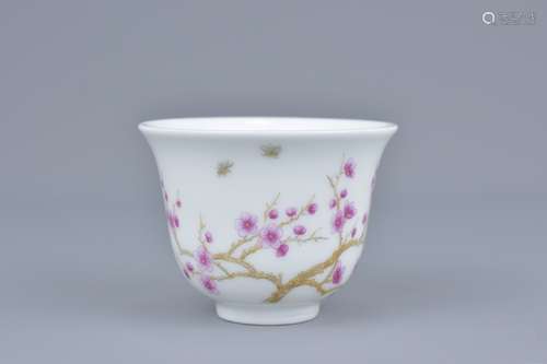 A Chinese famille rose porcelain tea cup