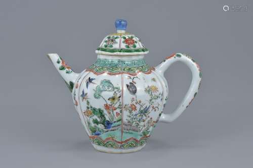 A Chinese Famille Verte Kangxi porcelain teapot