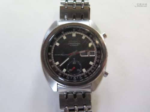 A Seiko Stainless steel automatic chronograph gents bracelet wristwatch, model 6139-6010 with date