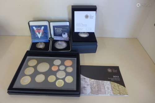 A 2011 proof coin set and three proof silver £2 coins, 2005, 1945-2005 and 2009 Piedfort Robert