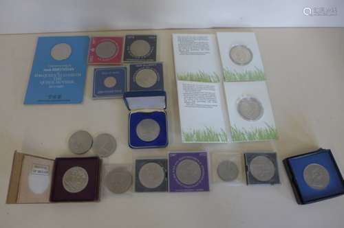 A small collection of Commonwealth coins, seventeen