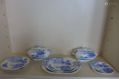 Part Palissy 1930's dinner service, including three meat plates and pair of tureens