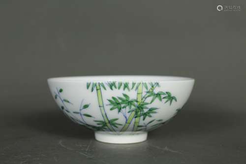 A Chinese Dou-Cai Glazed Porcelain Bowl