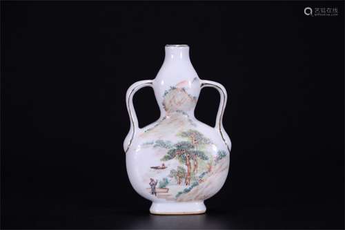 A Chinese Famille-Rose Porcelain Double Gourd Vase