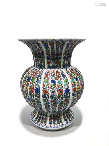 A Chinese Dou-Cai Glazed Porcelain Vase