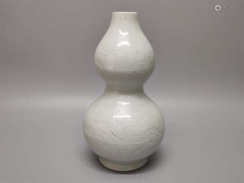 A Chinese White Glazed Porcelain Double Gourd Vase