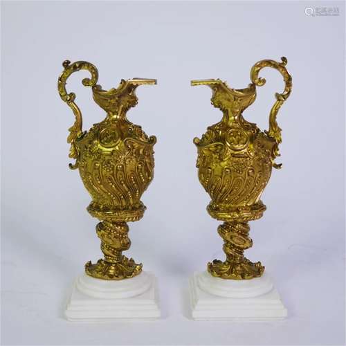 A Pair of European Gilt Bronze Decorations