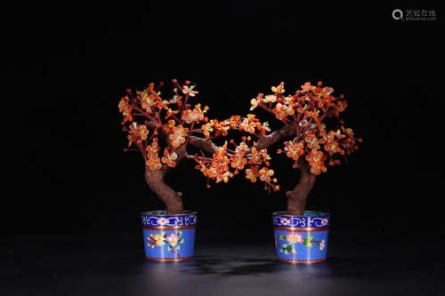 AMBER BONSAI IN PAIR WITH CLOISONNE VESSEL