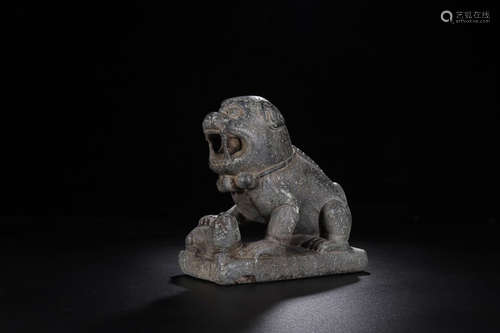 STONE CARVING BEAST ORNAMENT