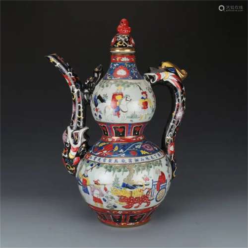 A Chinese Wu-Cai Porcelain Double Gourd Pot