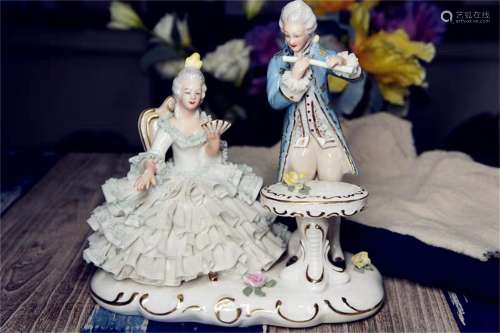 A German Porcelain Figures Decoration