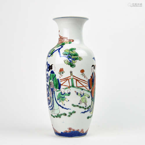 A Chinese Famille-Rose Porcelain Vase