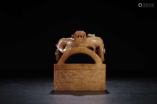 A Chinese Carved Jade Seal