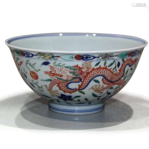 A Chinese Wu-Cai Porcelain Bowl