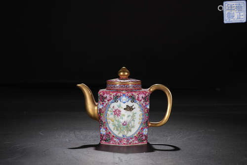 QIANLONG MARK FAMILLE ROSE TEAPOT