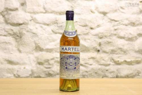 1 BOTTLE MARTELL 3 STAR COGNAC FROM 1940'S,Â in