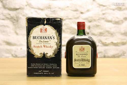 1 BOTTLE BUCHANANS 'DE LUXE' FINEST BLENDED WHISKY