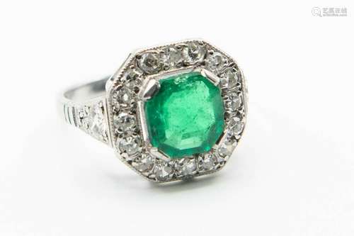 A COLOMBIAN EMERALD AND DIAMOND RING, the fancy cut