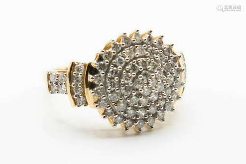 A 14CT YELLOW GOLD AND DIAMOND RING, the circular mount