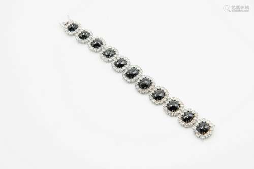 A CONTEMPORARY 18CT WHITE GOLD ITALIAN BLACK DIAMOND