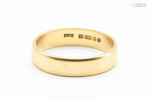 AN 18CT YELLOW GOLD WEDDING BAND, stamped 750. Ring