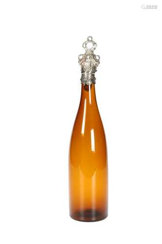 A 19TH CENTURY BROWN GLASS BOTTLE DECANTER, with