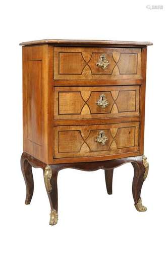 A CONTINENTAL INLAID WALNUT CHEST OF DRAWERS, 19TH