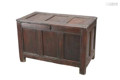 A LATE 17TH CENTURY OAK COFFER, with three panel lid