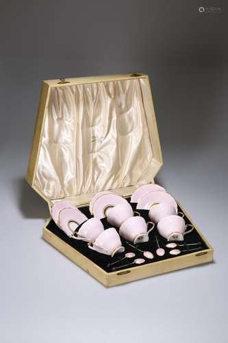 A CASED SET OF SIX PARAGON TEACUPS AND SAUCERS WITH