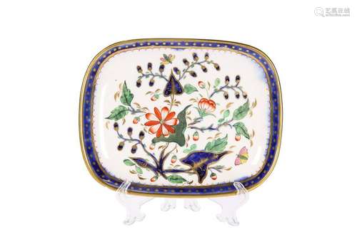 A SWANSEA TEAPOT STAND, c.1815-17, of rounded