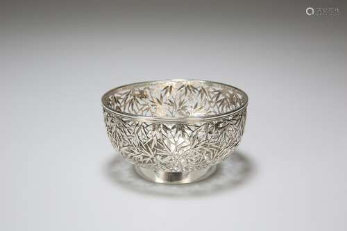 A CHINESE EXPORT SILVER BOWL, c.1900,Â pierced and