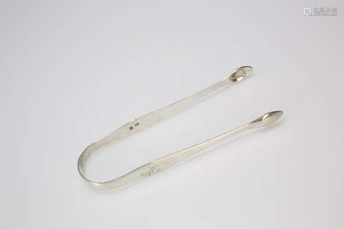 A PAIR OF GEORGIAN SILVER SUGAR TONGS, HESTER BATEMAN,