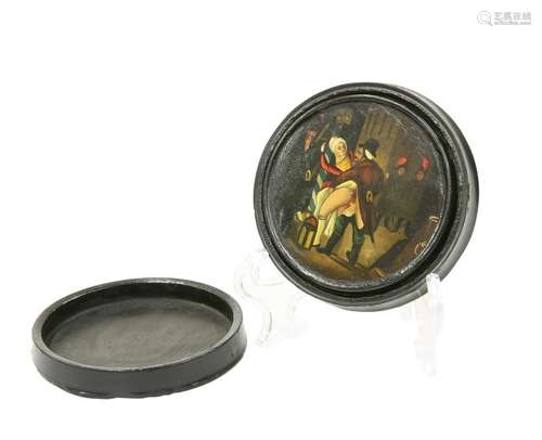 A 19TH CENTURY EROTIC LACQUER SNUFF BOX, circular, the