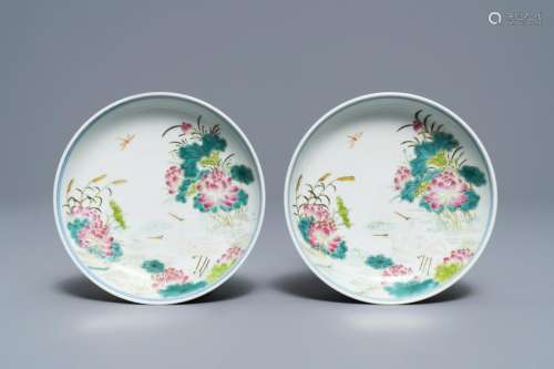 A pair of Chinese famille rose 'cranes' dishes,