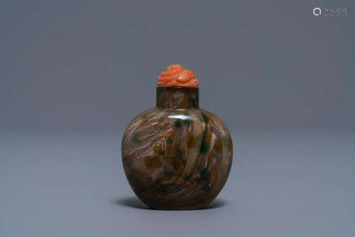 A Chinese sandwiched swirl glass snuff bottle, Imperial
