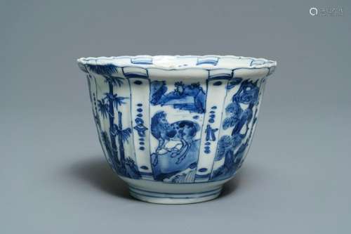 A Chinese blue and white crow cup, Wanli