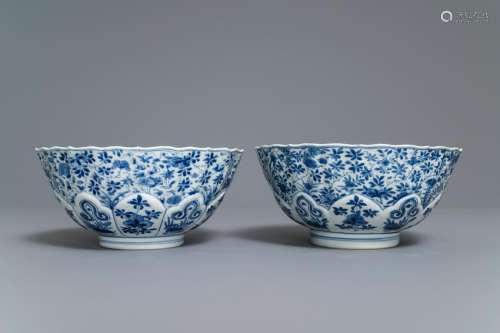 A pair of Chinese blue and white floral bowls, Chenghua