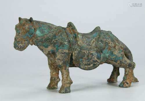 AN OLD BRONZE HORSE FIGUER