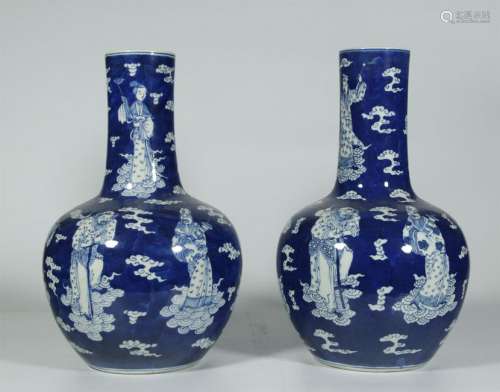 19THC PAIR BLUE/WHITE VASES