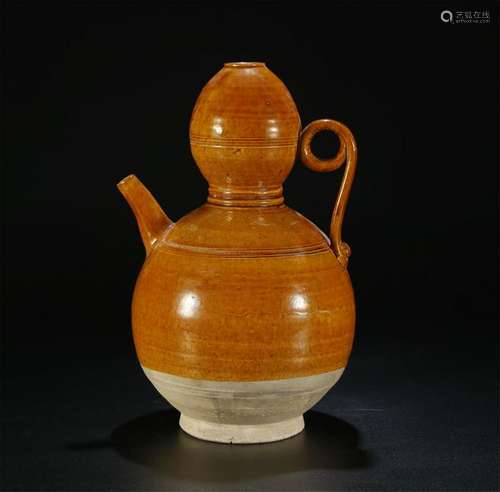 ANTIQUE YELLOW GROUND WINE POT