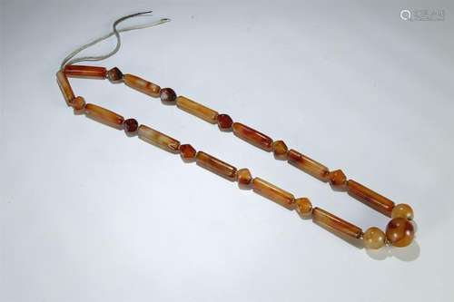 A NICE AGATE CARVED NECKLACE