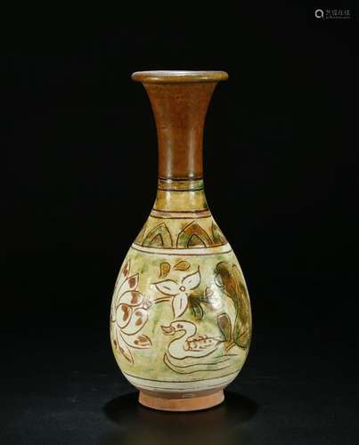 ANTIQUE THREE COLORS TANG STYLE VASE