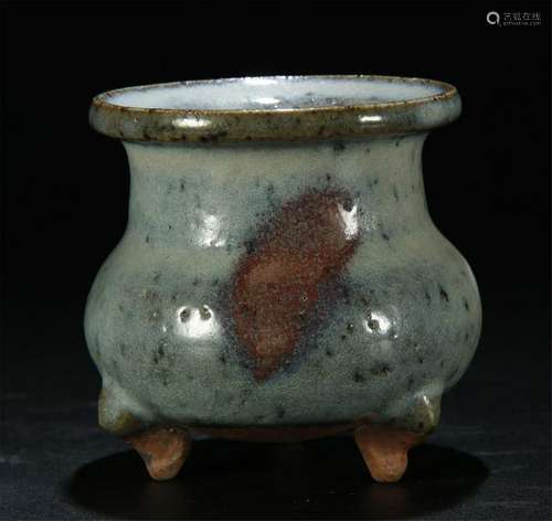 ANTIQUE JUN GLAZED TRIPOD CENSER