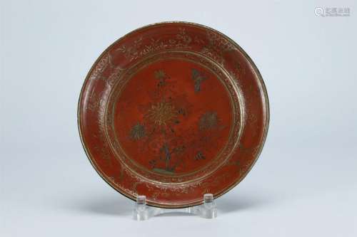 19THC GOLD HIGHLIGHT RED LACQUER PLATE