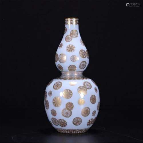 CHINESE PORCELAIN GOLD PAINTED DOUBLE GOURD VASE
