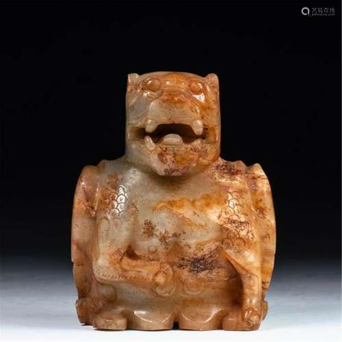 CHINESE ANCIENT JADE BEAST TABLE ITEM